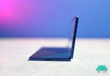 This Flappy Bird clone is brilliant, but it will cost your Galaxy Fold dearly