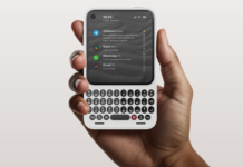 Clicks Communicator: the minimalist smartphone with a keyboard also features notification LEDs, a headphone jack, and microSD!