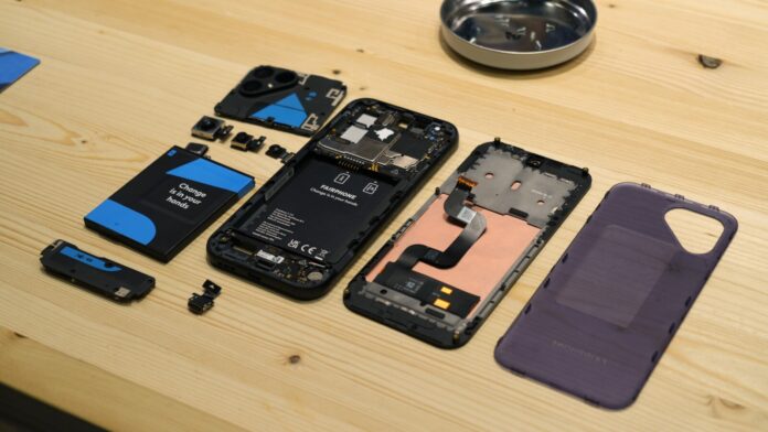 fairphone-smontato.jpg