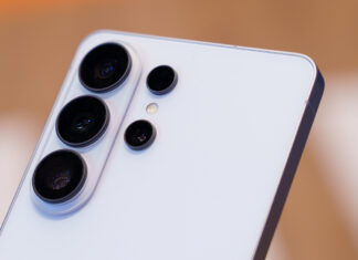 Is smartphone flash dangerous? Let’s shed light on the viral TikTok videos