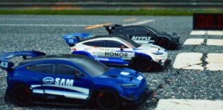 Endurance race between RC cars: Honor 600 beats iPhone 17 Pro and Galaxy S26