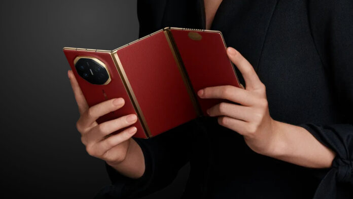 Huawei-mate-xt.jpg