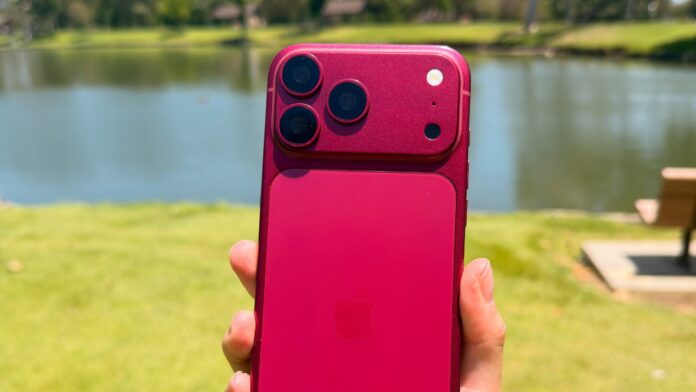 iphone-18-pro-dummy-dark-cherry-scaled-1.jpg