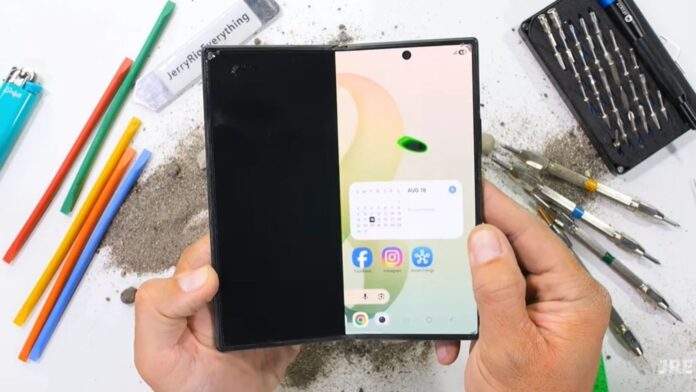 samsung-galaxy-z-fold-8-ultra-test-resistenza-0.jpg