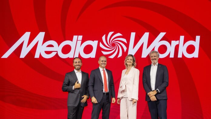 MediaWorld_35-anni_02.jpg