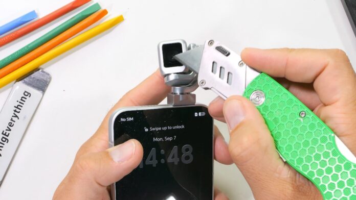 honor-robot-phone-test-resistenza-teardown-video-00.jpg