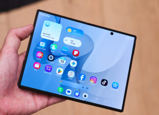 Galaxy Z Fold 8, the screen “sinks” at the corners? Samsung: it’s not a defect